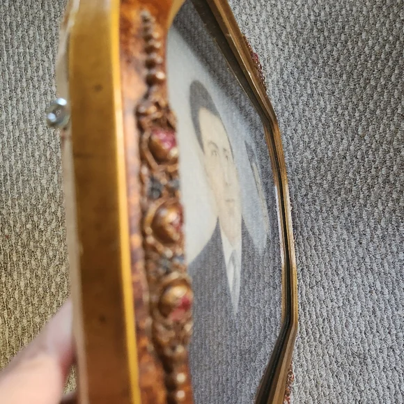 Antique Charcoal Drawing Art Wood Ornate Floral Frame Convex Bubble Glass Gold - Picture 4 of 15